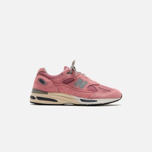 Apricot / Silver Men Kith New Balance Made in UK 991v2 Sneakers | 6239-KFAEC