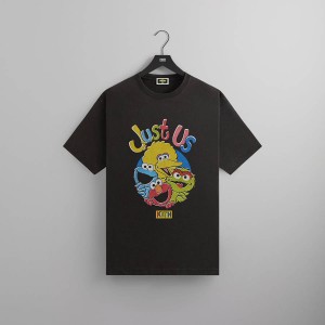 Black Men Kith for Sesame Street Just Us Vintage Shirts | 0856-FZABM