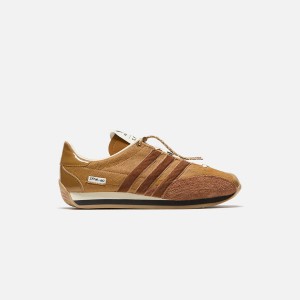 Brown / Cream White Men Kith adidas x SFTM Country OG Sneakers | 0369-TUWQO