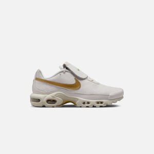 Gold Men Kith Nike Air Max Plus TNPO Sneakers | 4273-TKFVW