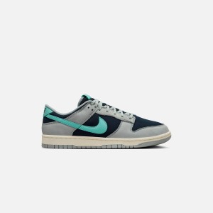 Green / Dark Obsidian Men Kith Nike Dunk Low Retro Premium Sneakers | 1635-BXWLG