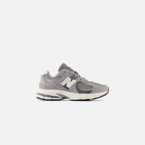 Grey Kids' Kith New Balance Pre-School 2002 Sneakers | 3698-CHADI