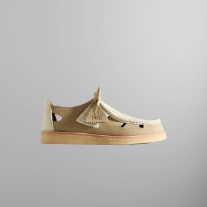 Khaki Women Kith 8th St by Ronnie Fieg for Clarks Originals Brixham Sandals | 7594-OGBZM