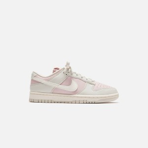 Light Beige Men Kith Nike WMNS Dunk Low Sneakers | 9402-KMCWU