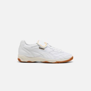White Men Kith Puma King Indoor Sneakers | 2637-DSQMN
