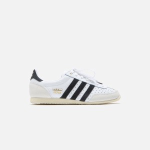White / Black / Gold Women Kith adidas WMNS Japan Sneakers | 9410-CIURA