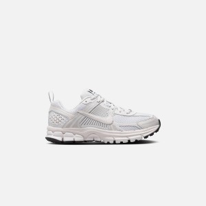 White / Grey / Black Kids' Kith Nike GS Zoom Vomero 5 Sneakers | 8504-PZYHN