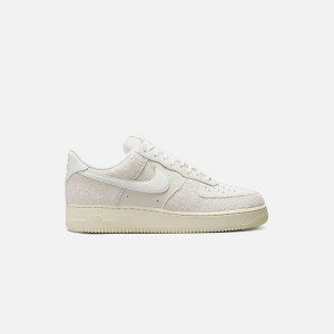 White / Light Beige Men Kith Nike Air Force 1 Low Sneakers | 0956-PGWSZ