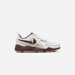 White / Light Chocolate Men Kith Nike x Travis Scott Jumpman Jack Zoom Field Jaxx Sneakers | 6283-ZGUXR