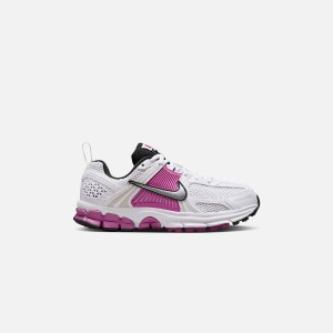 White / Platinum / Silver / Blue Kids' Kith Nike GS Vomero 5 Sneakers | 0457-VDHOS