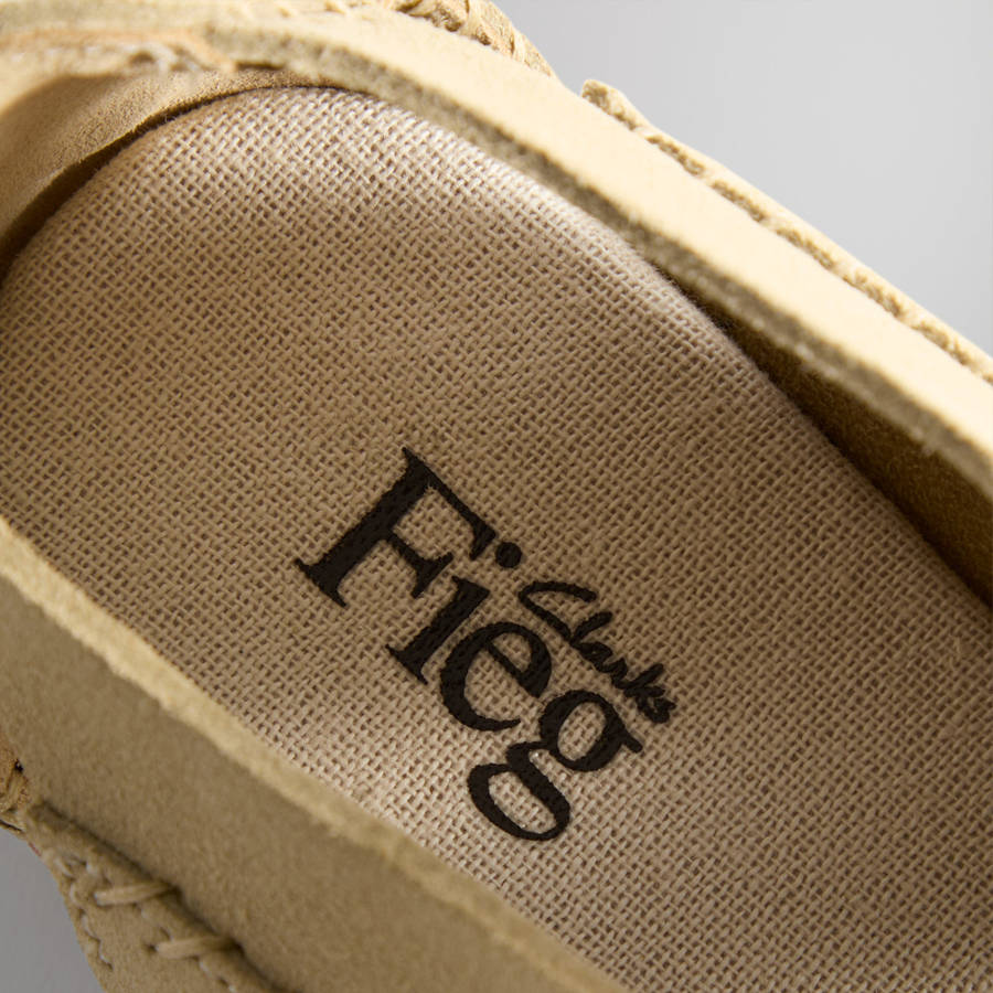 Beige Men Kith 8th St by Ronnie Fieg for Clarks Originals Ridgevale Sandals | 5426-TZPDJ