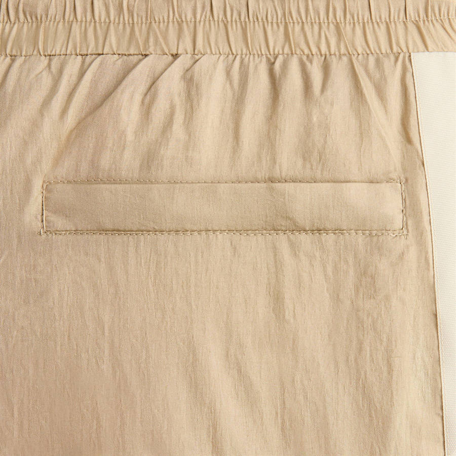 Beige Men Kith Washed Dylan Shorts | 0342-OWJDL