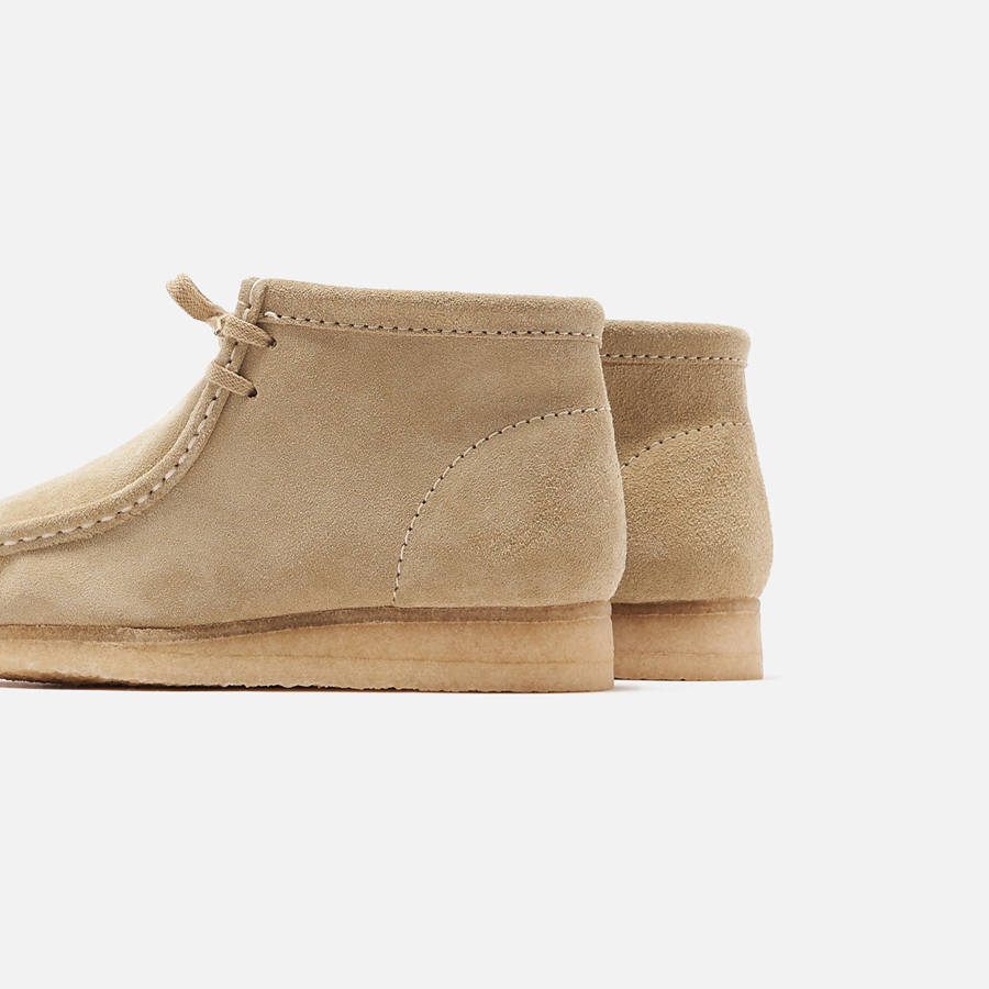 Beige Women Kith Clarks WMNS Wallabee Boots | 5801-SDEPY