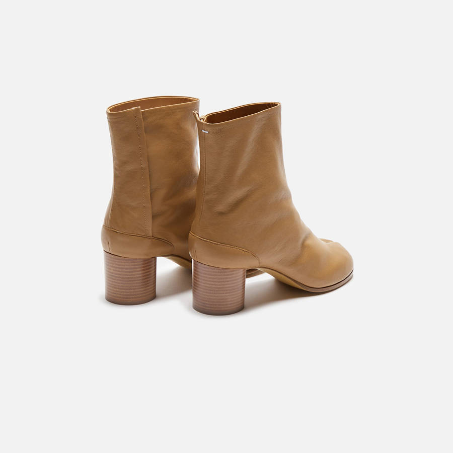 Beige Women Kith Maison Margiela Tabi Ankle Boots | 9021-BMXLN