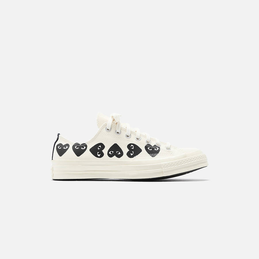 Beige / Black Men Kith Comme Des Garçons Play x Converse Multi Heart Low Top Sneakers | 8537-CAHXB