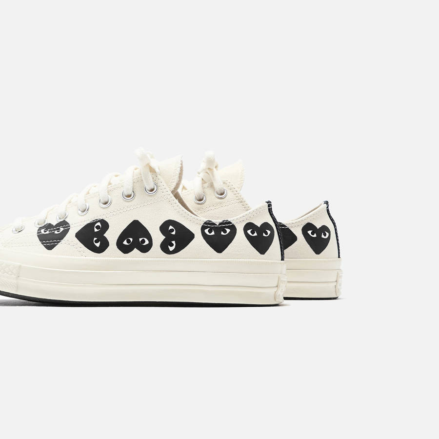 Beige / Black Men Kith Comme Des Garçons Play x Converse Multi Heart Low Top Sneakers | 8537-CAHXB