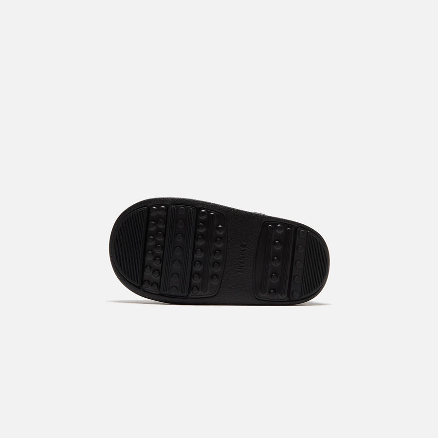 Black Kids' Kith Moon Park Strap Boots | 9823-TUHDE