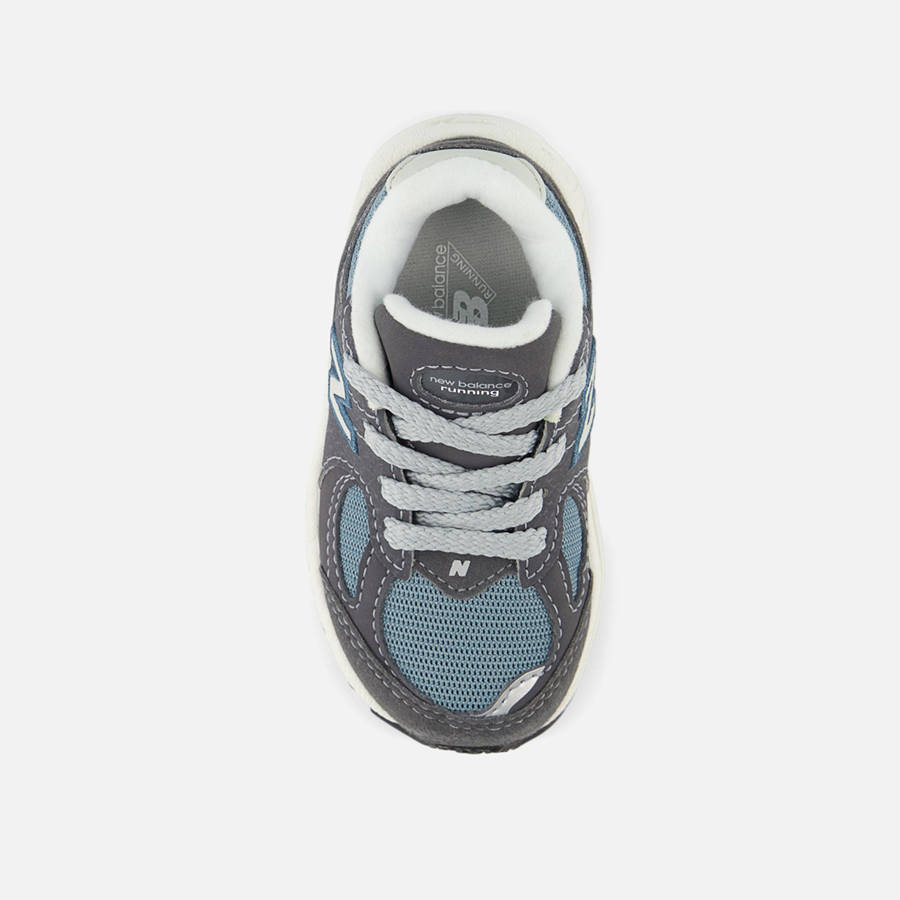 Black Kids' Kith New Balance TD 2002R Sneakers | 4582-ESAKU