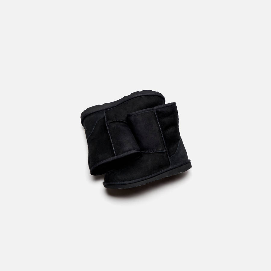 Black Kids' Kith UGG Classic II Boots | 3451-UNMYH