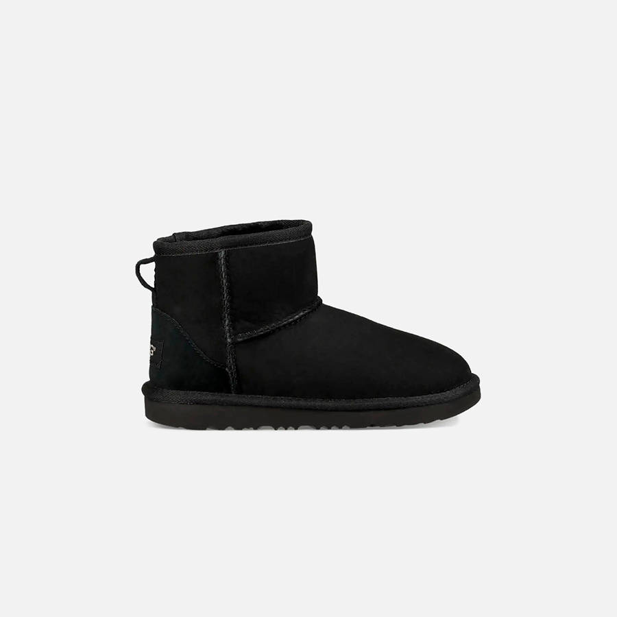 Black Kids' Kith UGG Classic Mini II Boots | 4706-JUZOE