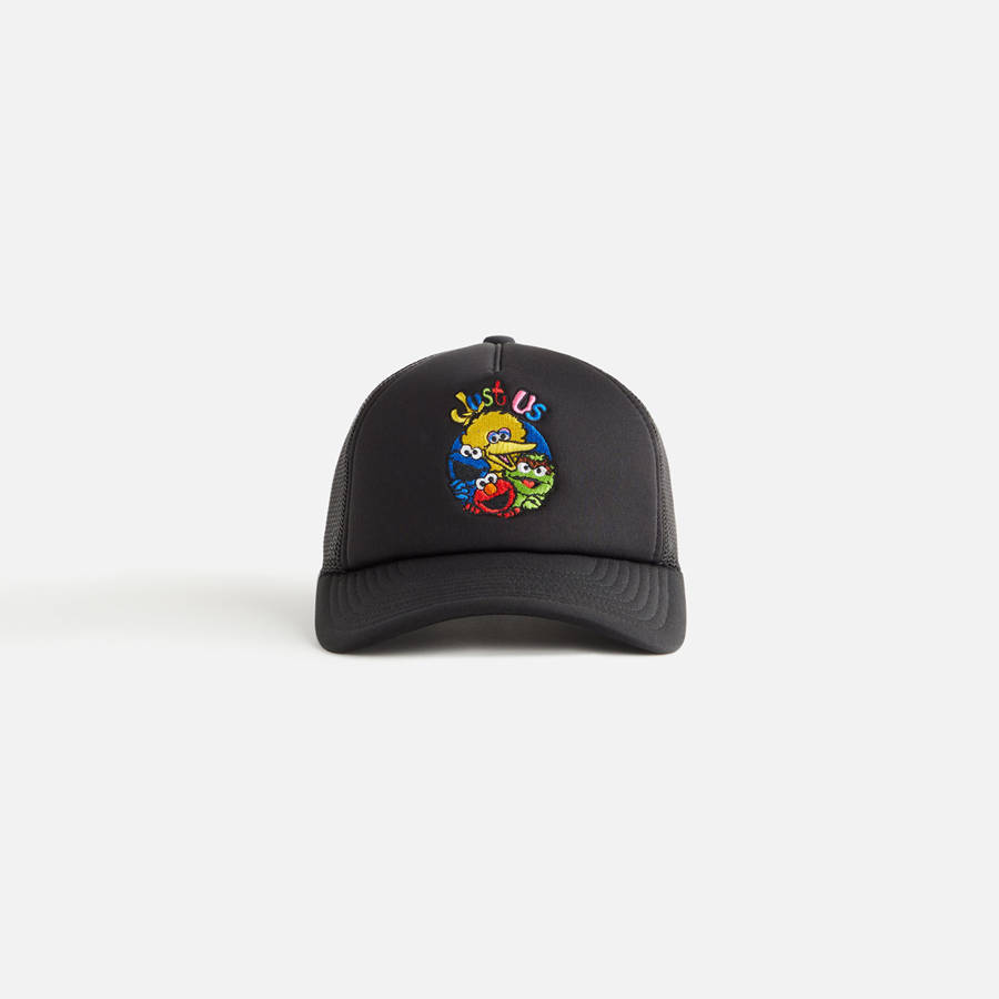 Black Kids\' Kith for Sesame Street Just Us Trucker Hat Headwear | 8264-WYBLS