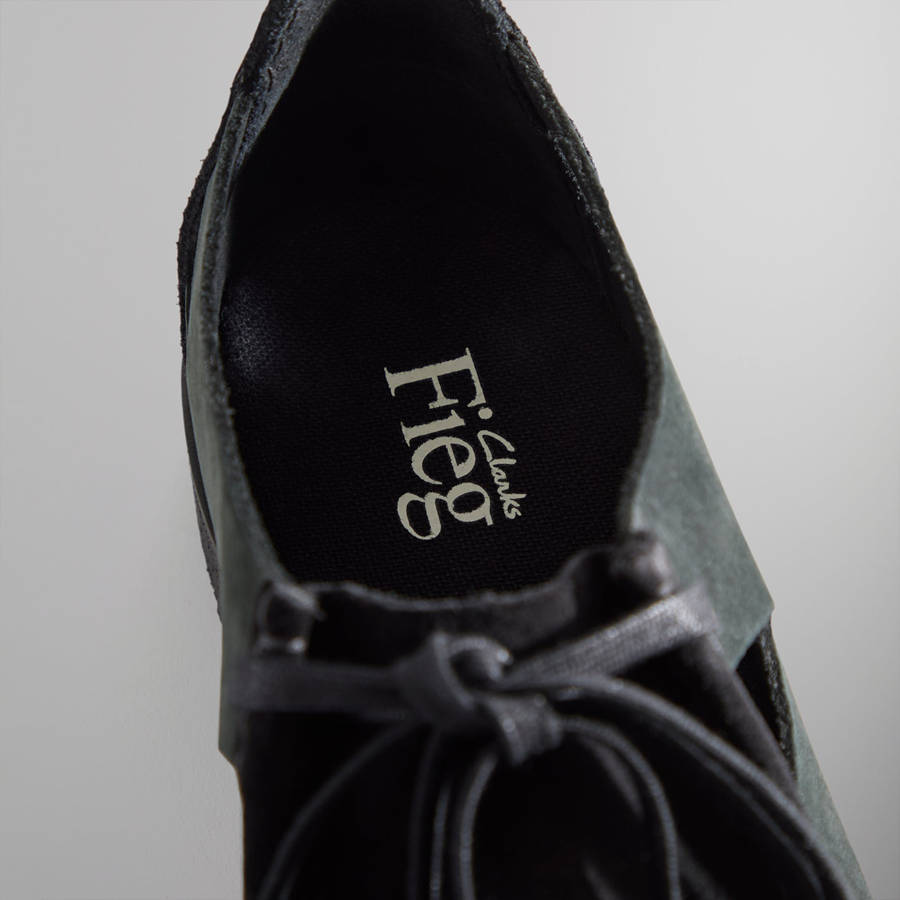 Black Men Kith 8th St by Ronnie Fieg for Clarks Originals Brixham Sandals | 3870-VSZJW