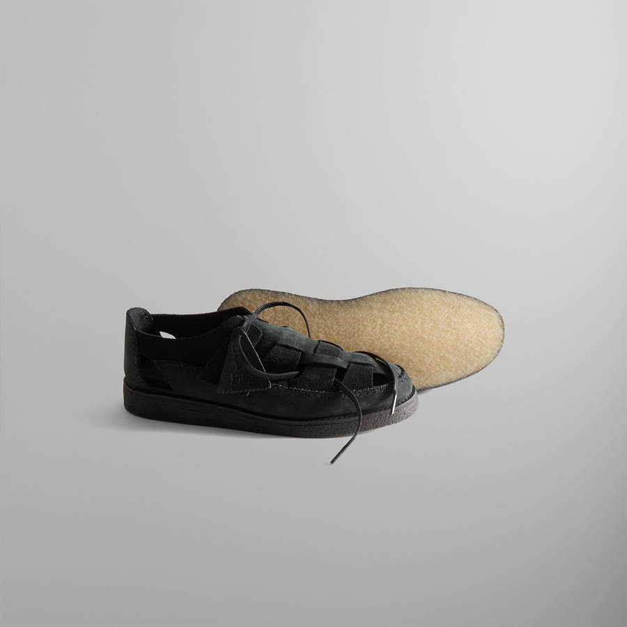 Black Men Kith 8th St by Ronnie Fieg for Clarks Originals Ridgevale Sandals | 7642-VROUY