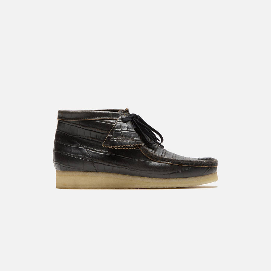 Black Men Kith Clarks Wallabee Harajuku Croc Distress Leather Boots | 6983-BJNAG