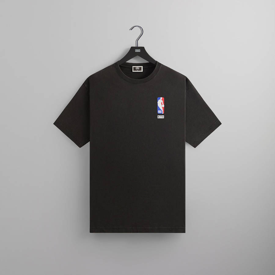 Black Men Kith for the New York Knicks Classic Vintage T-Shirt | 1932-AZKBD