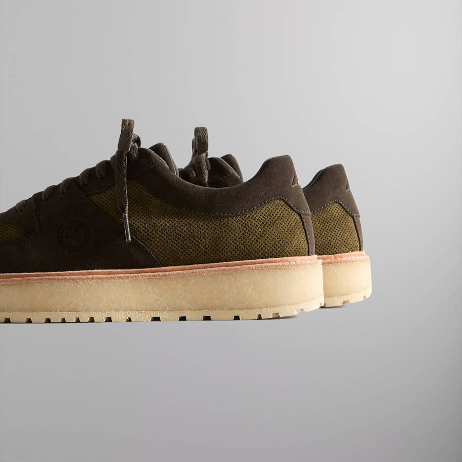 Black Olive / Dark Green Men Kith 8th St by Ronnie Fieg for Clarks Originals Sandford 2 Sneakers | 2564-YLJOW