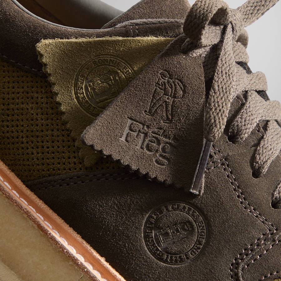 Black Olive / Dark Green Women Kith 8th St by Ronnie Fieg for Clarks Originals Sandford 2 Sneakers | 9403-IPEOV