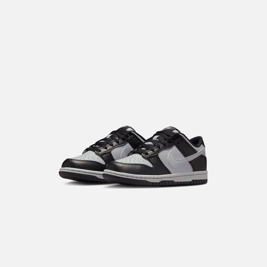 Black / Grey Kids' Kith Nike GS Dunk Low Sneakers | 4761-CJBQX