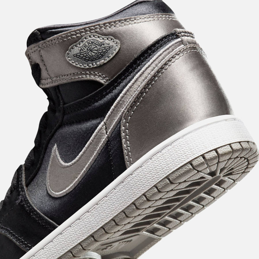 Black / Grey / White Kids' Kith Jordan PS Air Jordan 1 Retro High OG Sneakers | 4780-YKQRE