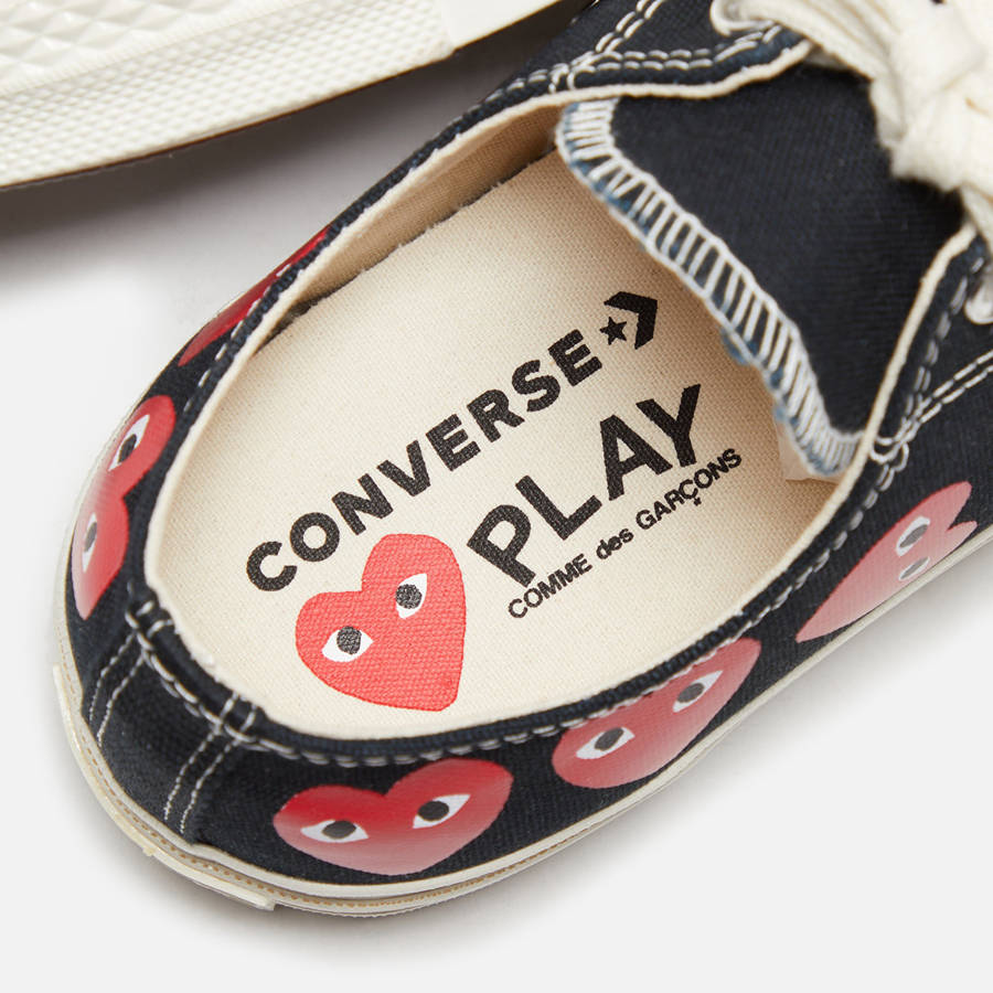 Black / Red Men Kith Comme Des Garçons Play x Converse Multi Heart Low Top Sneakers | 6059-PJCFY