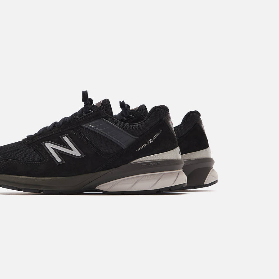 Black / Silver Men Kith New Balance Made in USA 990v5 Sneakers | 0527-DJPWV