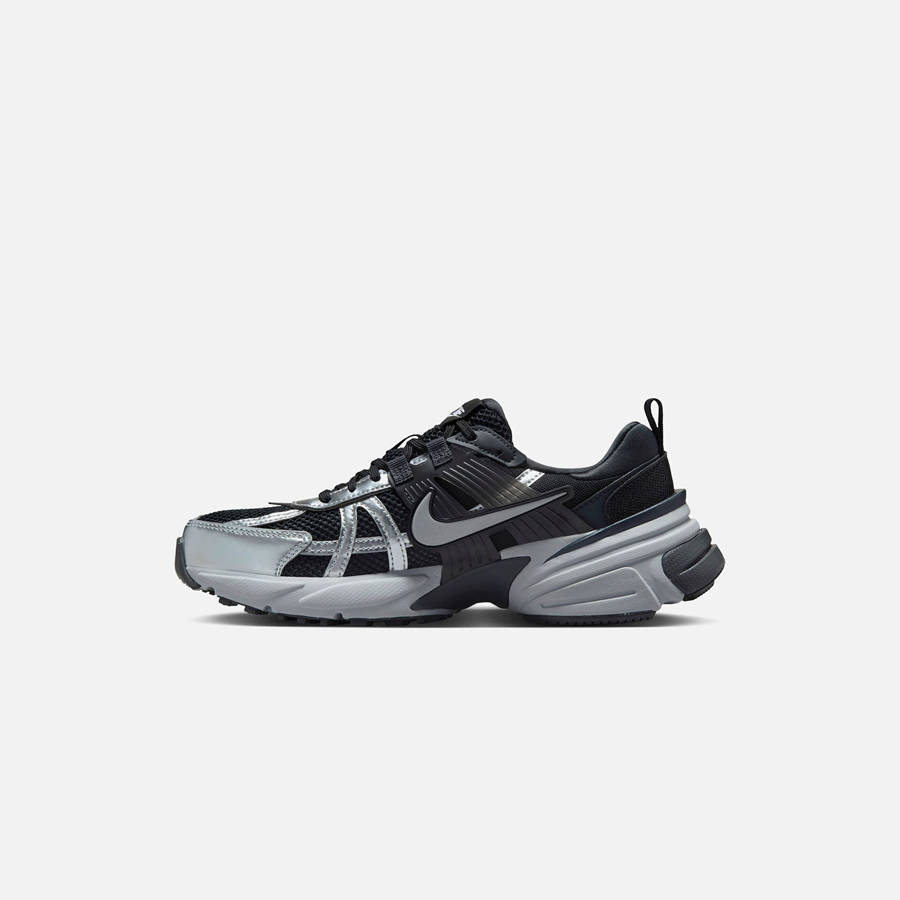 Black / Silver / Dark Grey Women Kith Nike WMNS V2K Run Sneakers | 1574-IDZBR