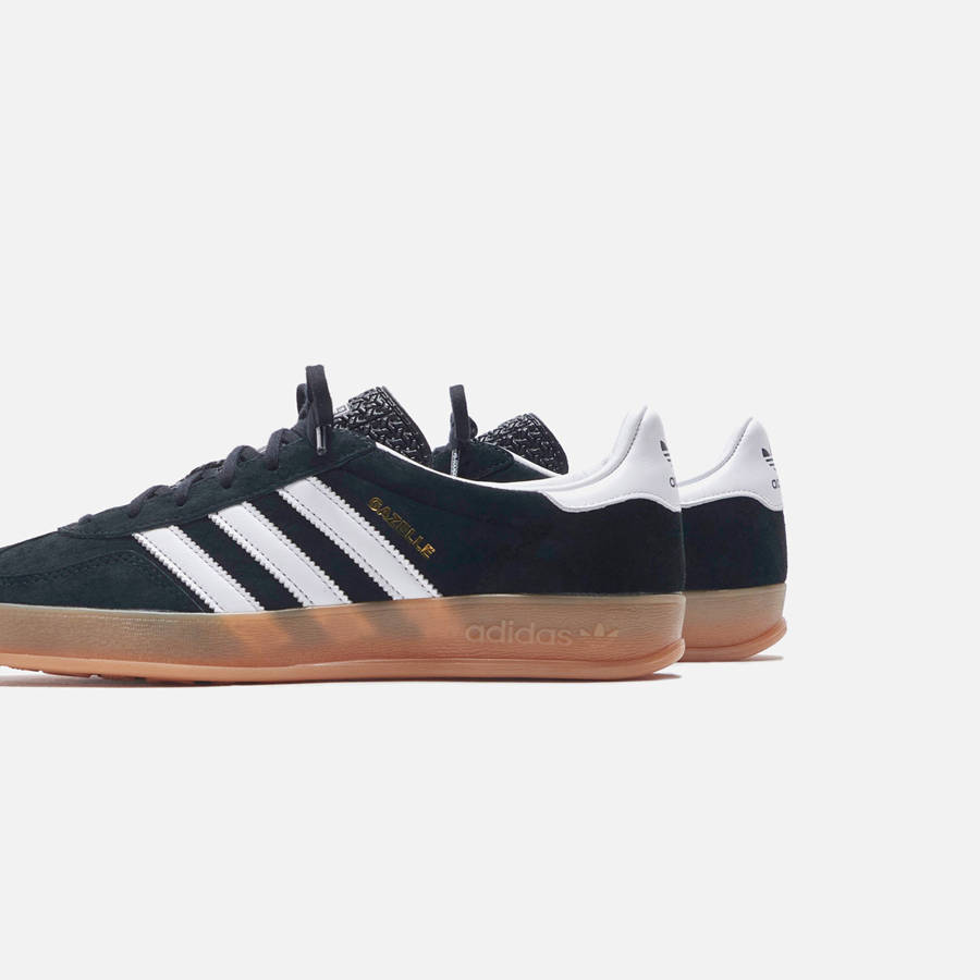 Black / White Men Kith adidas Gazelle Indoor Sneakers | 0948-SLXJO