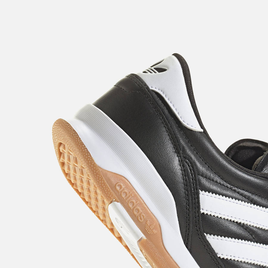 Black / White Men Kith adidas Predator Mundial Fc Sneakers | 7914-BGDKV