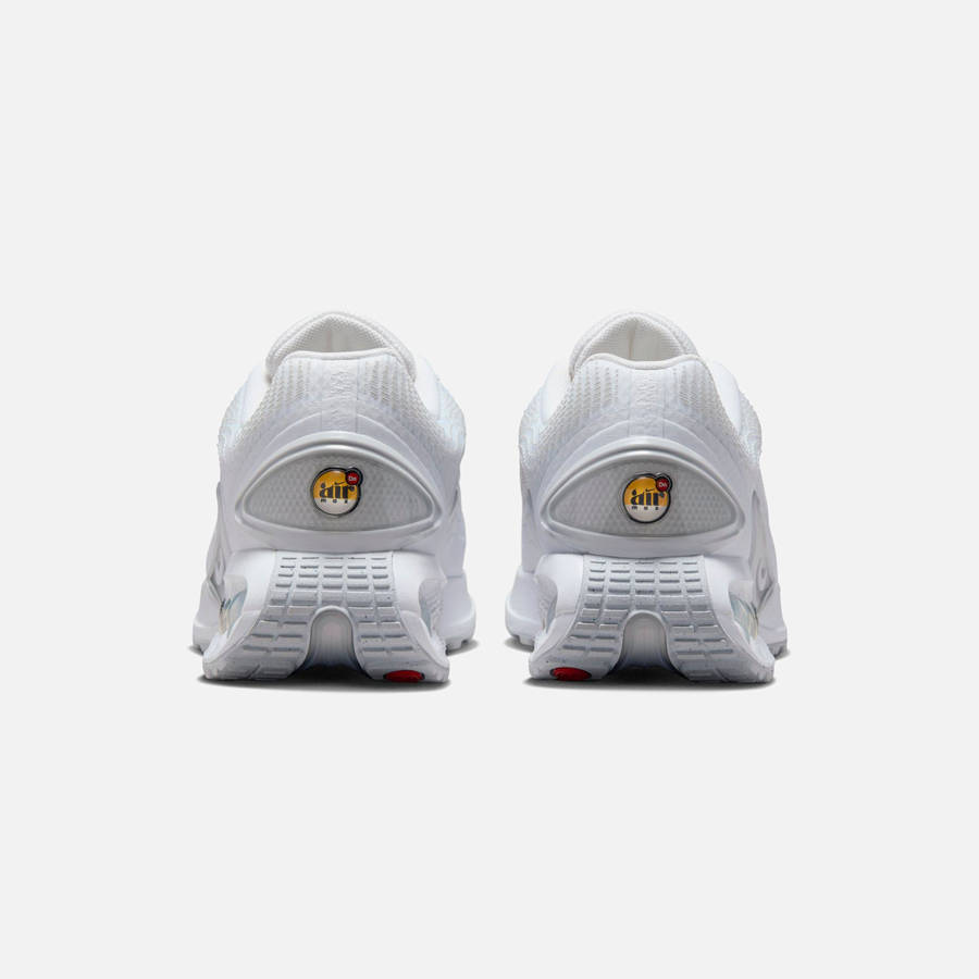Black / White / Grey / Platinum Men Kith Nike Air Max Dn Sneakers | 5948-OXSAY