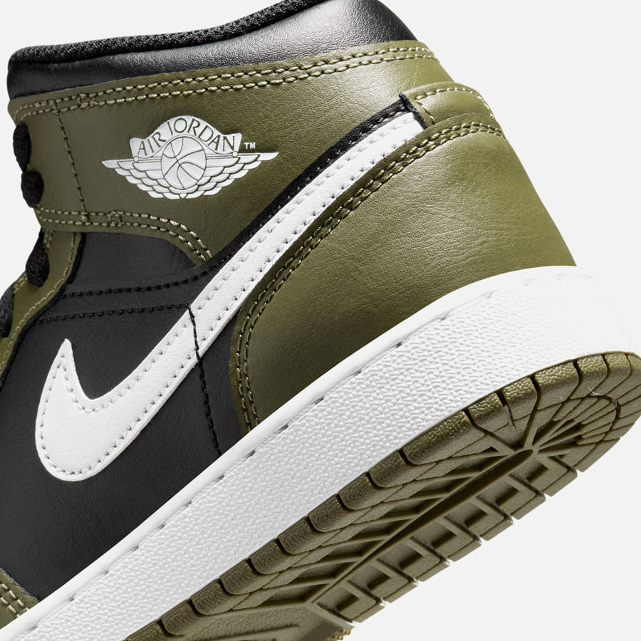 Black / White / Olive Men Kith Nike Air Jordan 1 Mid Sneakers | 7840-SYNCL