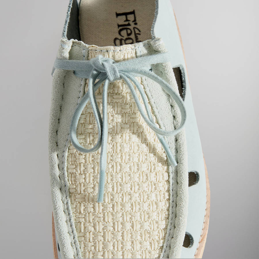 Blue Flower Men Kith 8th St by Ronnie Fieg for Clarks Originals Brixham Sandals | 5684-HZUCV