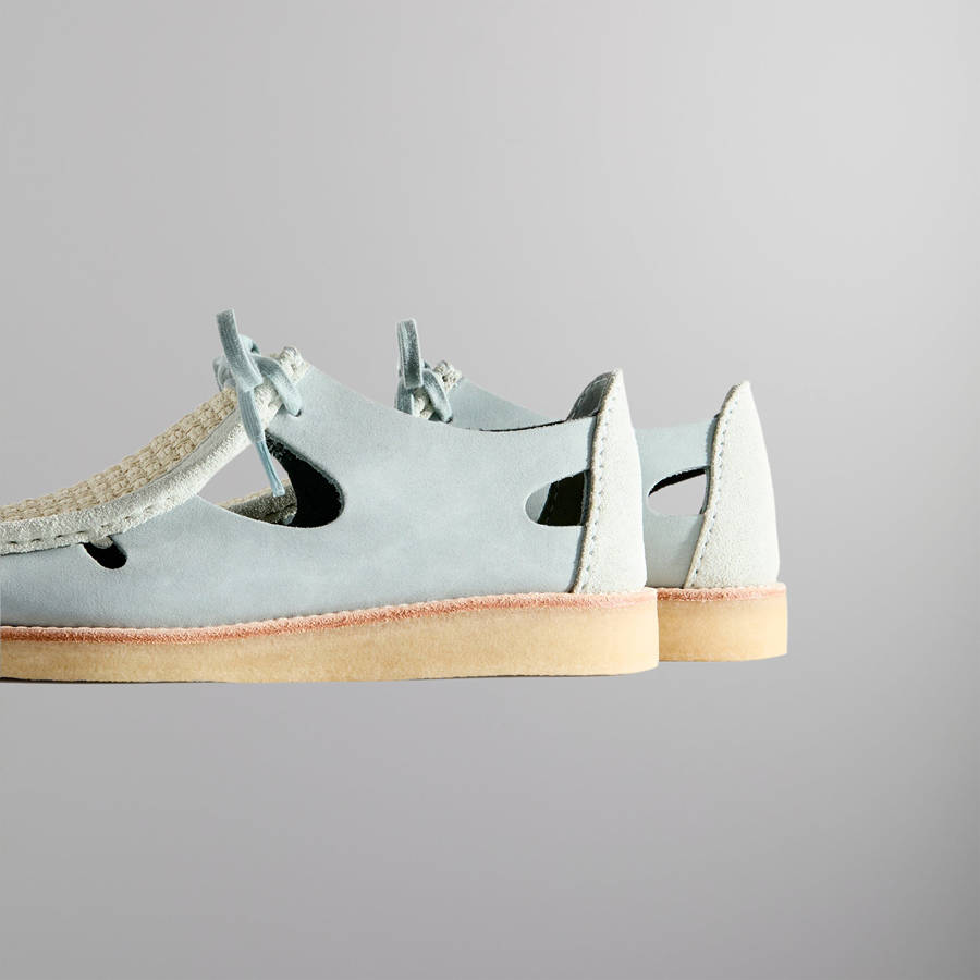 Blue Flower Men Kith 8th St by Ronnie Fieg for Clarks Originals Brixham Sandals | 5684-HZUCV