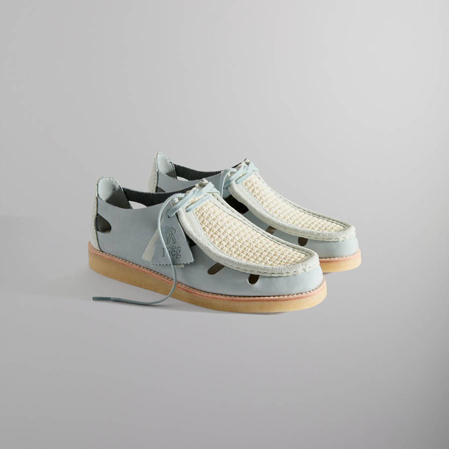 Blue Flower Men Kith 8th St by Ronnie Fieg for Clarks Originals Brixham Sandals | 5684-HZUCV