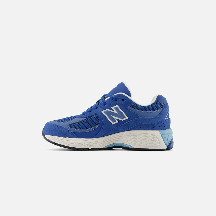 Blue / Blue Kids' Kith New Balance GS 2002R Sneakers | 0365-GJWLC