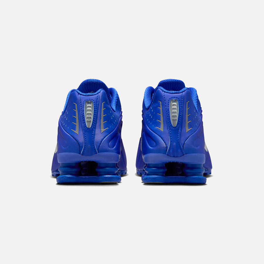 Blue / Silver Men Kith Nike WMNS Shox R4 Sneakers | 9876-EVADY