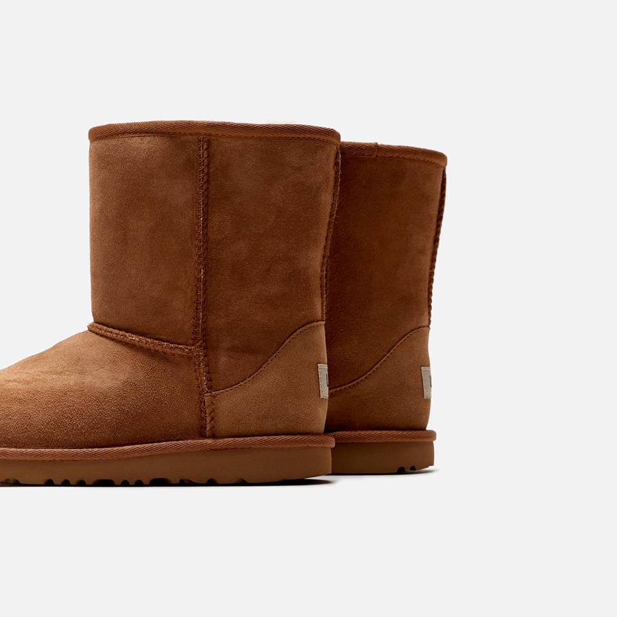Brown Kids' Kith UGG Classic II Boots | 3750-IWKLN