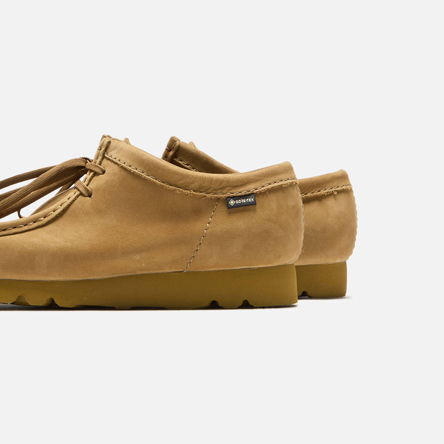 Brown Men Kith Clarks Wallabee GTX Boots | 0346-HQZBP