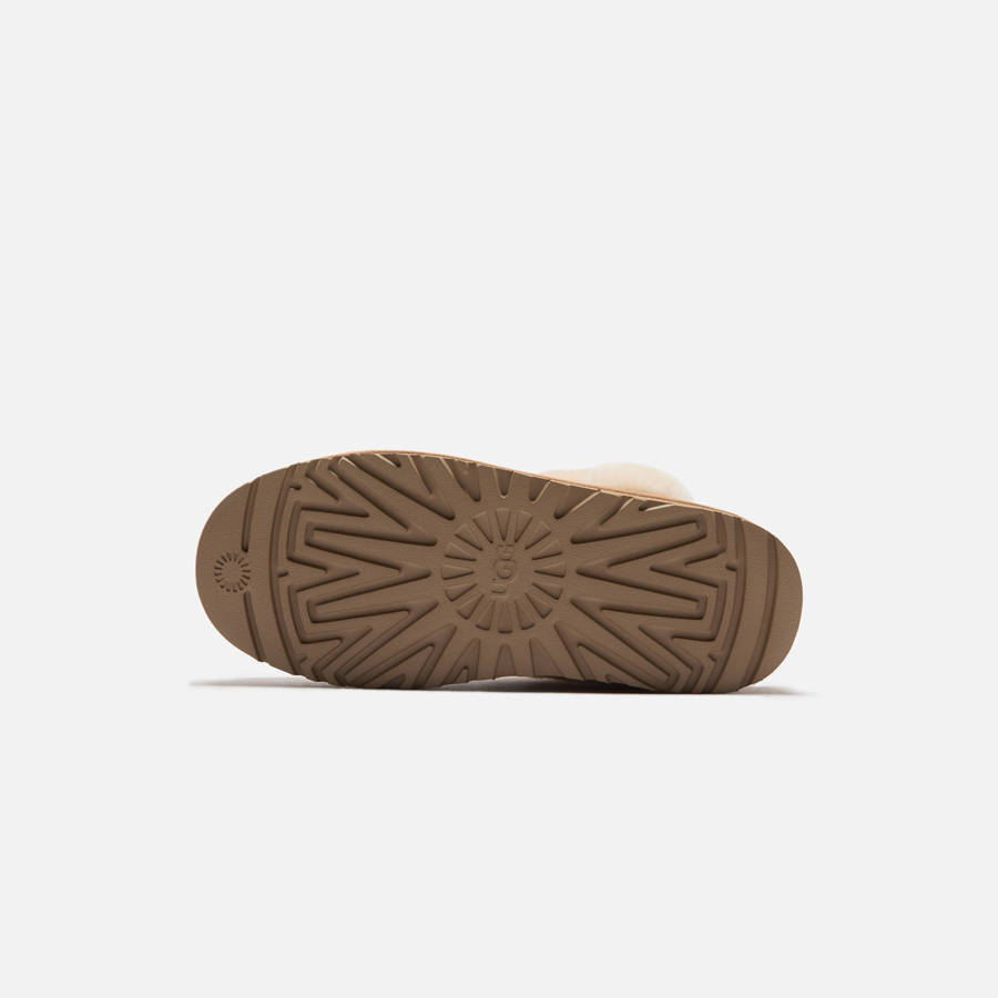 Brown Men Kith Ugg Classic Chillapeak Boots | 6480-XUAZE