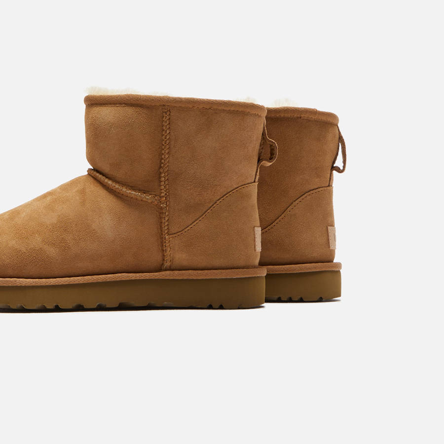 Brown Women Kith UGG WMNS Classic Mini II Boots | 0836-JIHGB