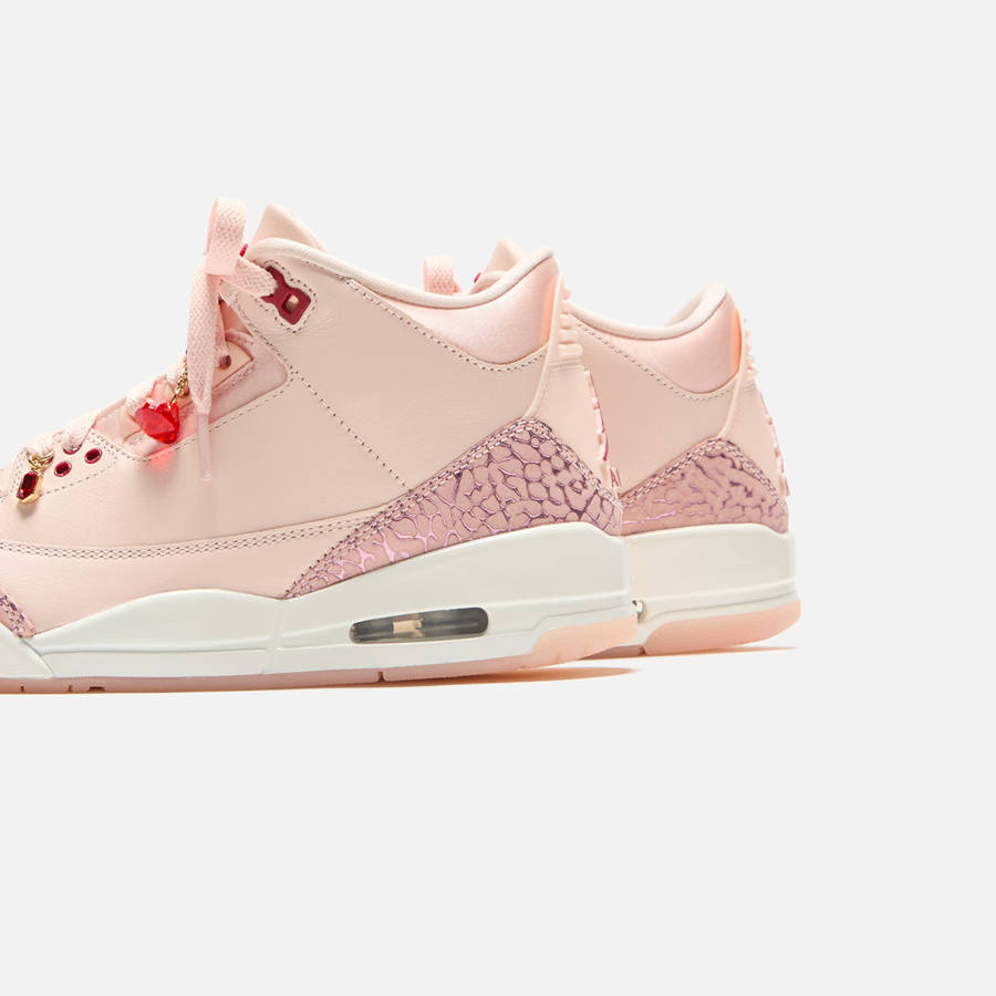 Coral / Red Women Kith Nike WMNS Air Jordan 3 Retro Sneakers | 0639-GHZRW